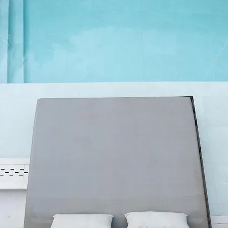 מלון דירות Tensuites - Adults Only