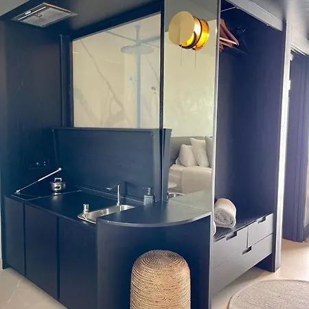 Tensuites - Adults Only *