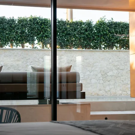 Hotel apartamentowy Tensuites - Adults Only